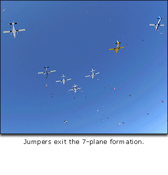 Slideshow from the Texas State Record 150-way skydiving formation
