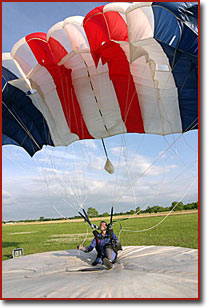 Accuracy landing, by Eric Boyd