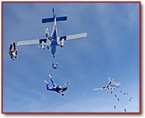 Formation load, big-way camp at Skydive Spaceland
